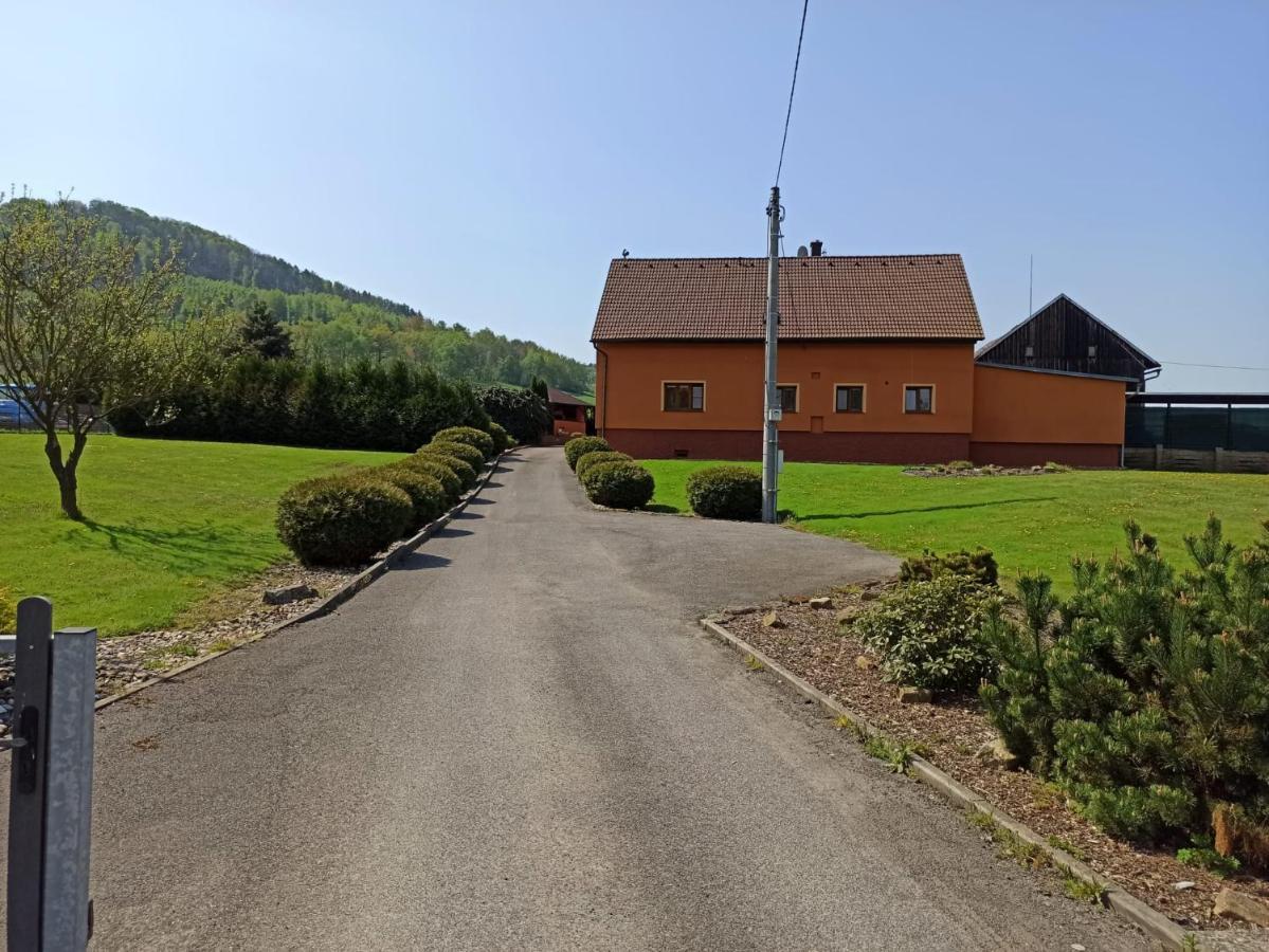 Apartman Vesele Decin Exteriör bild