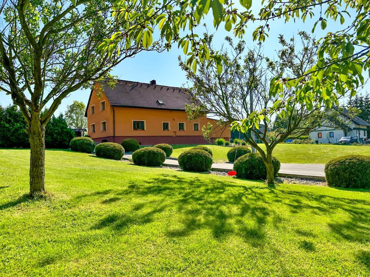 Apartman Vesele Decin Exteriör bild