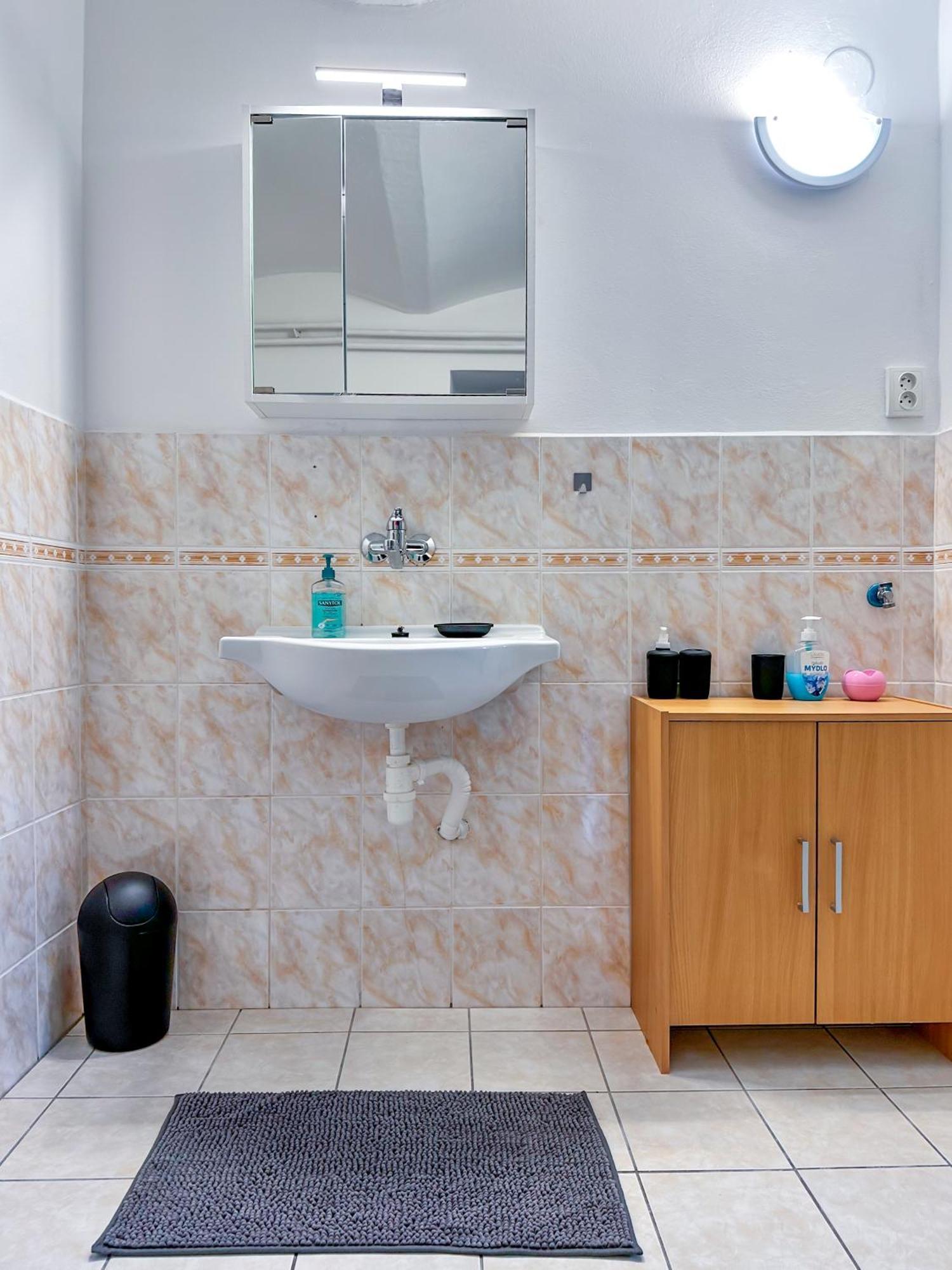 Apartman Vesele Decin Exteriör bild